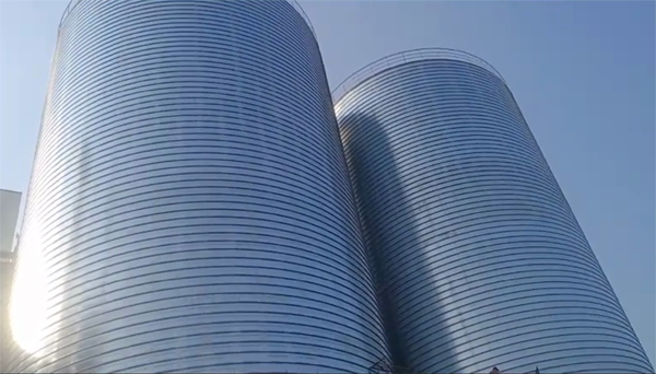 即墨2座混凝土高架卷板仓